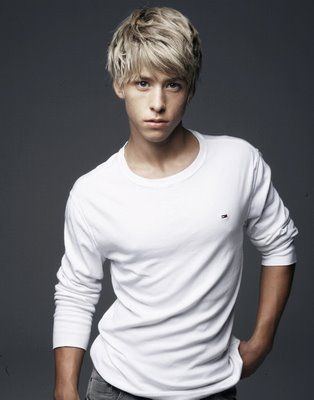 Maxxie Oliver 1000 images about maxxie oliver skins on Pinterest Skins uk