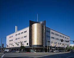 May Company Building (Wilshire, Los Angeles) httpsuploadwikimediaorgwikipediacommonsthu