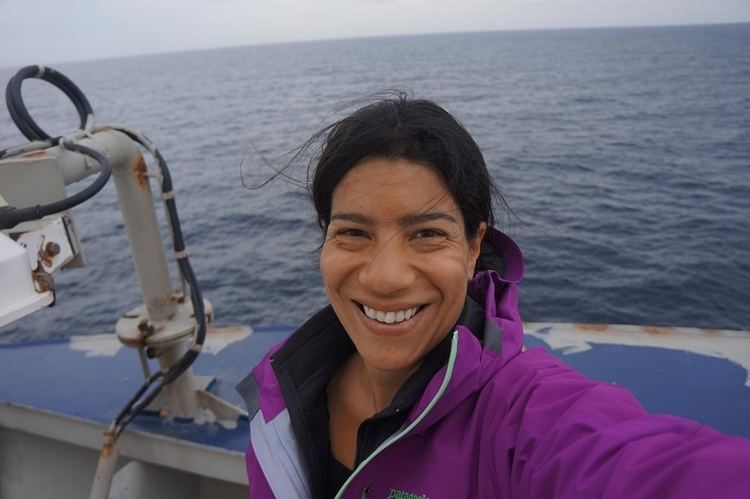 Maya Jasanoff Sailing the seas of global trade From China to Europe on