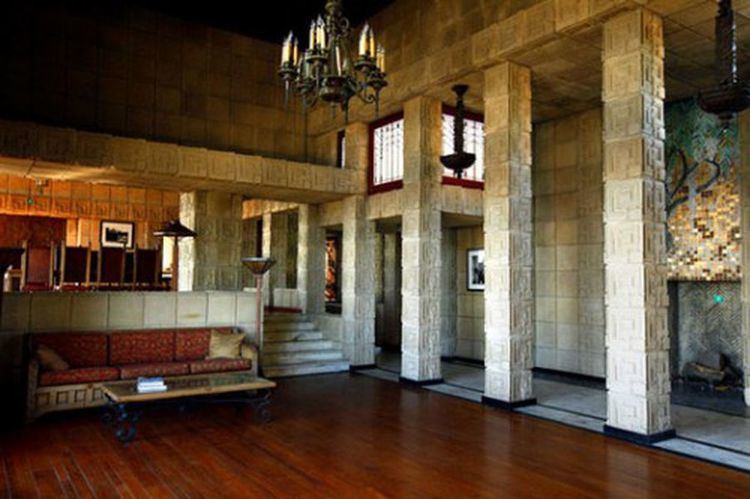 Mayan Revival architecture Frank Lloyd Wright39s Ennis House is Master of Mayan Revival Curbed