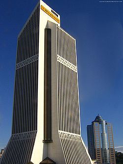 Maybank Tower (Kuala Lumpur) httpsuploadwikimediaorgwikipediacommonsthu