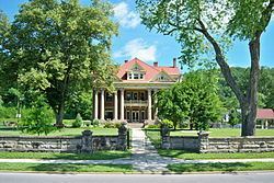 Mayo Mansion httpsuploadwikimediaorgwikipediacommonsthu