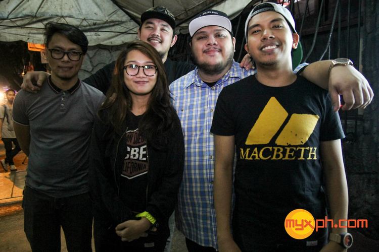 Nikki Tirona, Shan Regalado, Carlo Servano, Monty Macalino, and Maan Furio of the Mayonnaise band smiling together