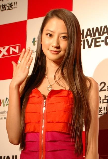 Mayuko Kawakita Kawakita Mayuko and KONISHIKI promote quotHawaii FiveOquot in