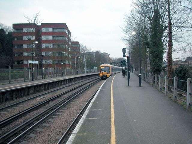 Maze Hill railway station