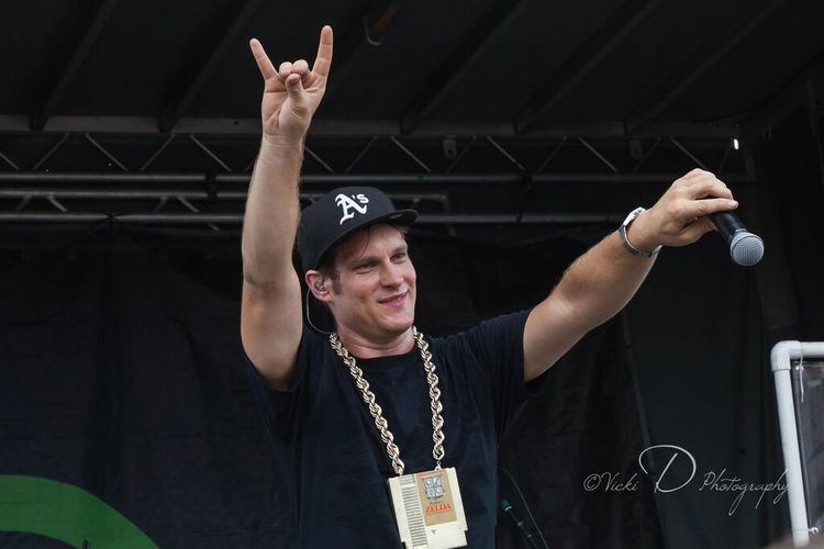 MC Lars Interview with MC Lars the rapper with a lyrical twist Zest