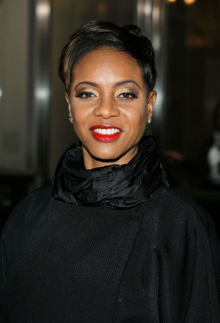 MC Lyte wwwmtvcomcropimages20130827mclytetwojpg