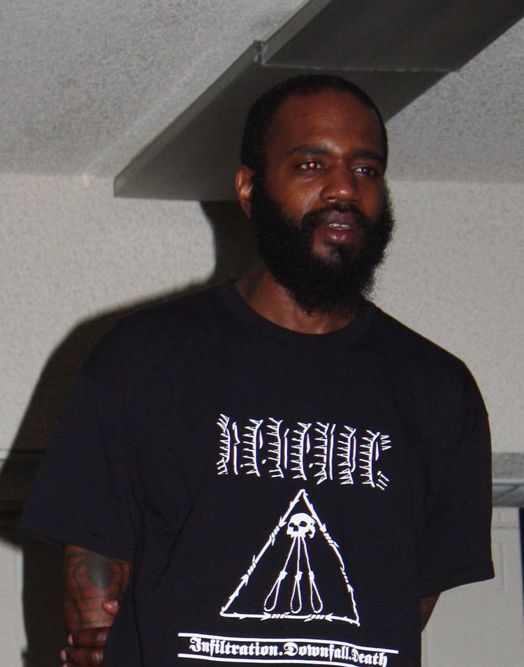 MC Ride Who is MOM deathgrips