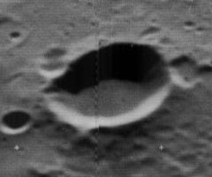 McAuliffe (crater)