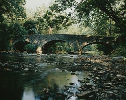 McClay's Twin Bridge (West) httpsuploadwikimediaorgwikipediacommonsthu
