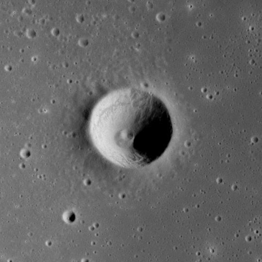 McDonald (crater)