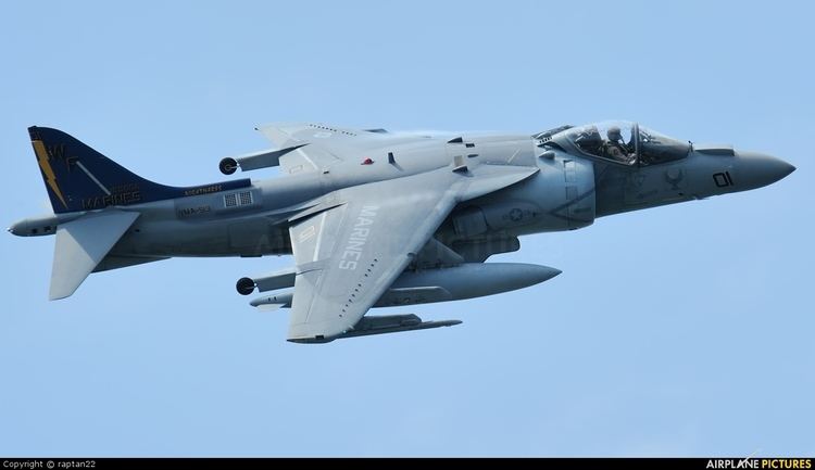 McDonnell Douglas AV-8B Harrier II McDonnell Douglas AV8B Harrier II Photos AirplanePicturesnet