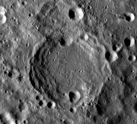 McMath (crater)