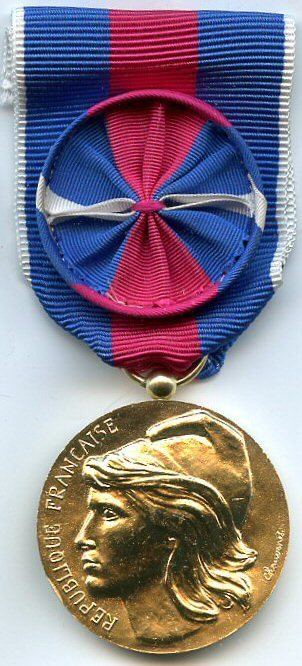 Medal for voluntary military service