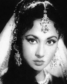 Meena Kumari httpsuploadwikimediaorgwikipediaencc1Mee