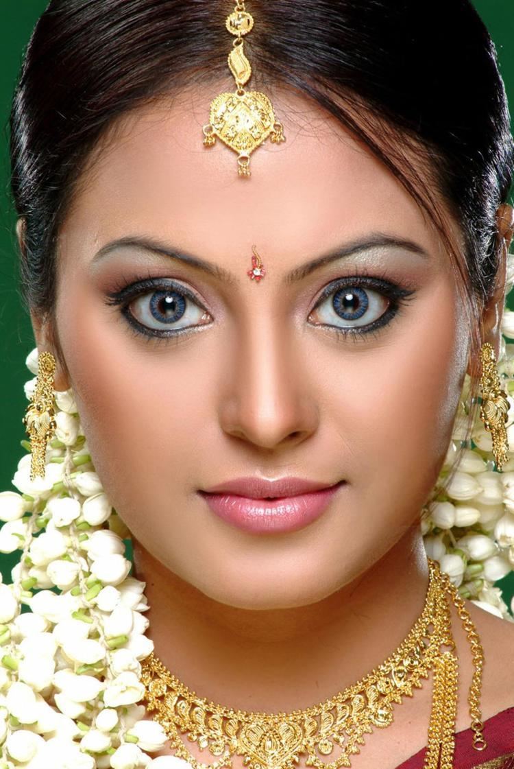 Meenakshi (actress) wwwandhrabulletincomwallimages22112475meen