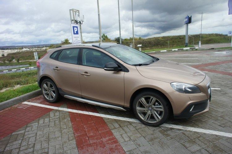 Mefitis Cross Country Exterior Colours Page 2 Volvo V40 Forums