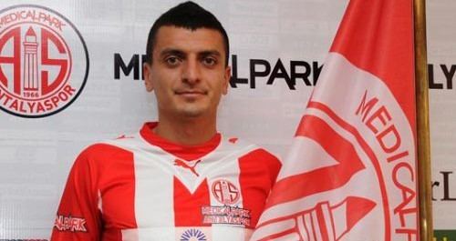 Mehmet Eren Boyraz Mehmet Eren resmen Antalyaspor39da mehmet eren haberleri