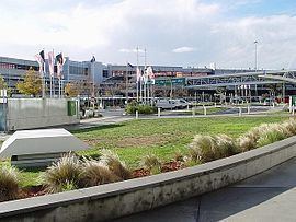 Melbourne Airport, Victoria httpsuploadwikimediaorgwikipediacommonsthu