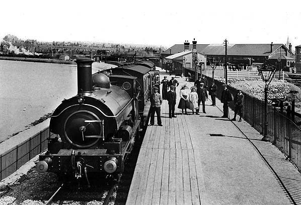 Melcombe Regis railway station wwwdisusedstationsorgukmmelcomberegismelco