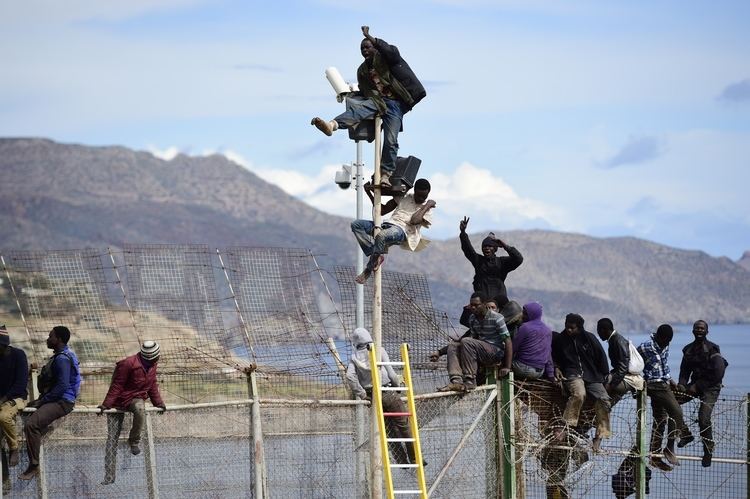 Melilla border fence Dozens make a desperate border gamble in Melilla