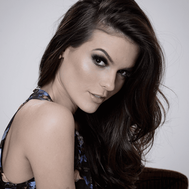 Melissa Gurgel Melissa Gurgel is crowned Miss Universe Brazil 2014