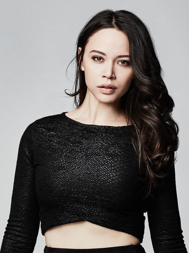 Melissa O'Neil Melissa O39Neil Two Cast Dark Matter Syfy