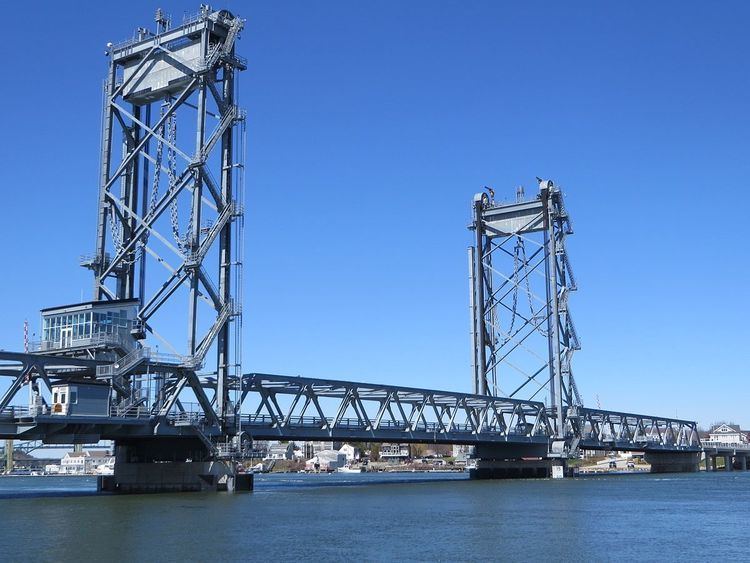 Memorial Bridge (Portsmouth, New Hampshire)