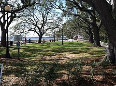 Memorial Park (Jacksonville) httpsuploadwikimediaorgwikipediaenthumb5