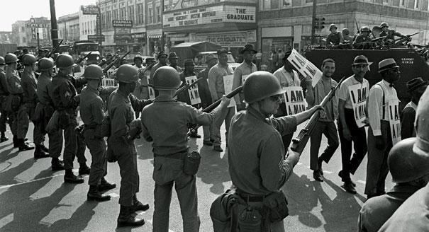 Memphis sanitation strike 6 historic publicworker strikes Photos 2 of 6 POLITICOcom
