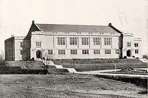 Men's Gymnasium (Indiana University) httpsuploadwikimediaorgwikipediacommonsthu