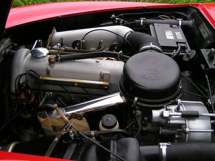 Mercedes-Benz M121 engine
