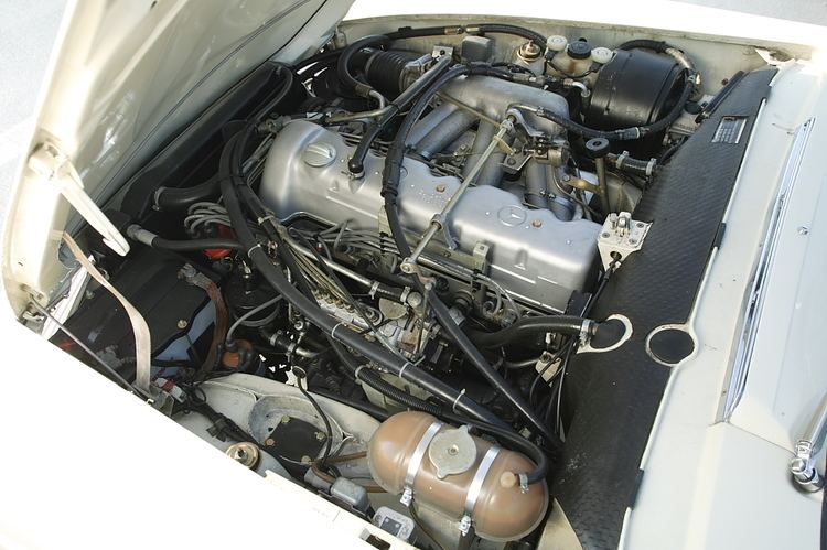 Mercedes-Benz M180 engine