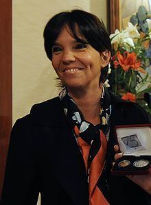 Mercedes Marcó del Pont httpsuploadwikimediaorgwikipediacommonsthu