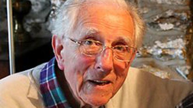 Meredydd Evans Former BBC Wales man Dr Meredydd Evans dies aged 95 BBC News