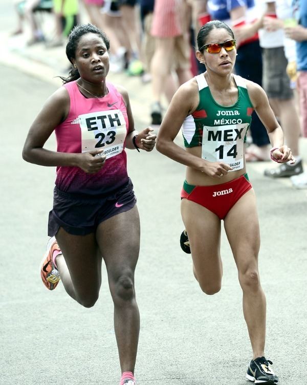 Merima Mohammed Bolder Boulder Ethiopias Merima Mohammed wins womens elite race