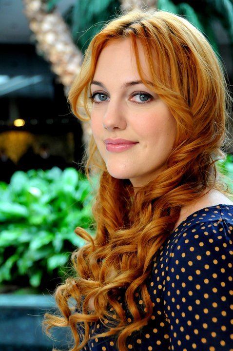 Meryem Uzerli Hurrem Sultan We Heart It Turkish and meryem uzerli