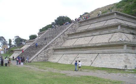 Mesoamerican pyramids