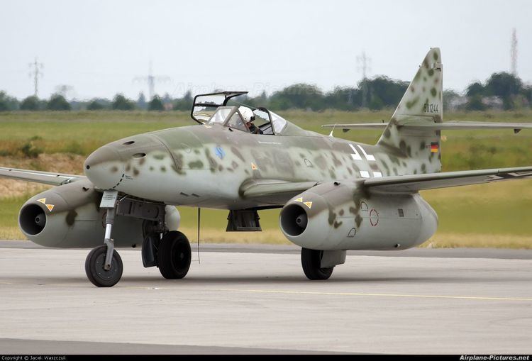 Messerschmitt Me 262 1000 ideas about Messerschmitt Me 262 on Pinterest Planes P51