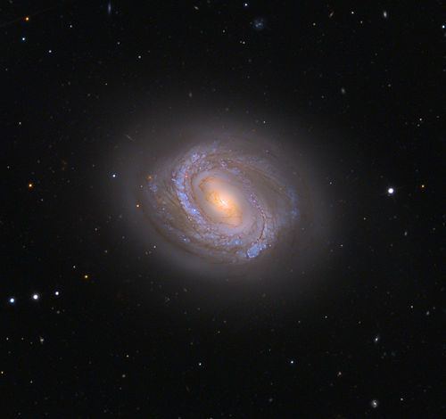 Messier 58 httpsuploadwikimediaorgwikipediacommonsthu