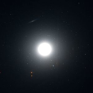 Messier 89 httpsuploadwikimediaorgwikipediacommonsthu