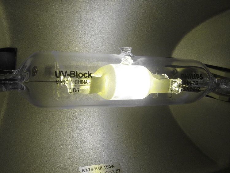 Metal-halide lamp