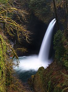 Metlako Falls httpsuploadwikimediaorgwikipediacommonsthu