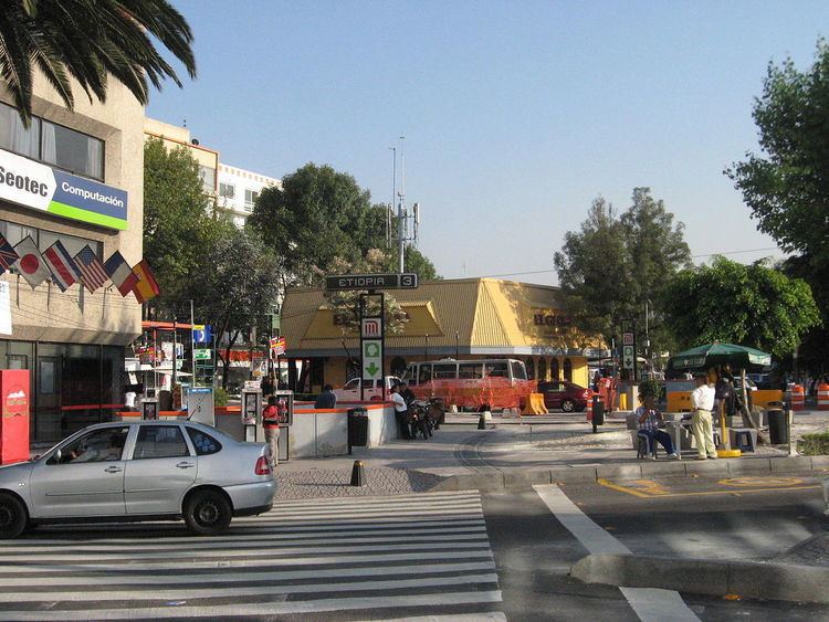 Metro Etiopía / Plaza de la Transparencia