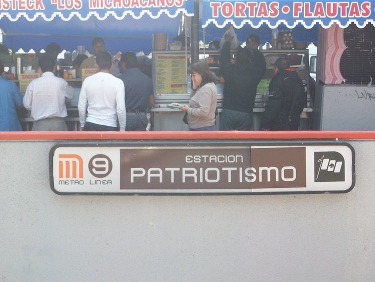 Metro Patriotismo