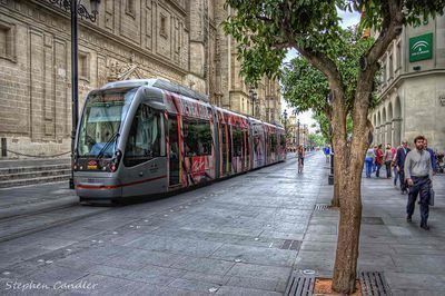 MetroCentro (Seville) ferropediaesmediawikiimagesthumbbb5Urbos3