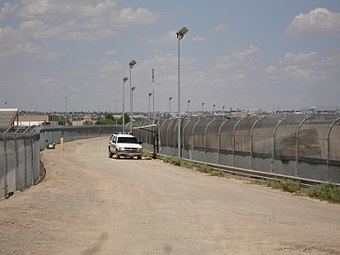 Mexico–United States border httpsuploadwikimediaorgwikipediacommonsthu
