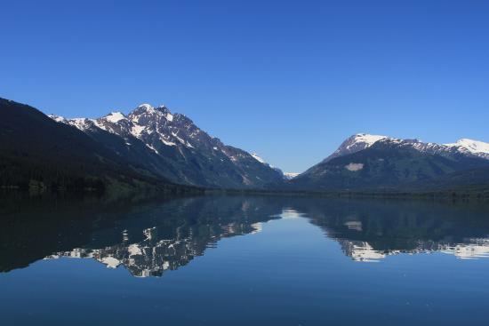 Meziadin Lake Provincial Park httpsmediacdntripadvisorcommediaphotos07