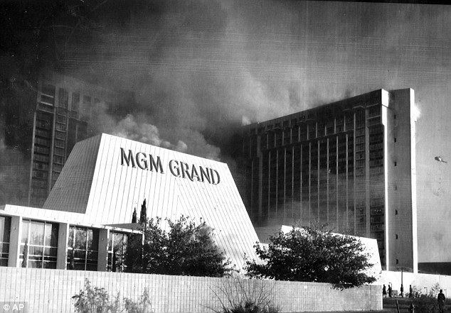 MGM Grand fire MGM Grand Hotel Fire Haunting blackandwhite images capture deadly