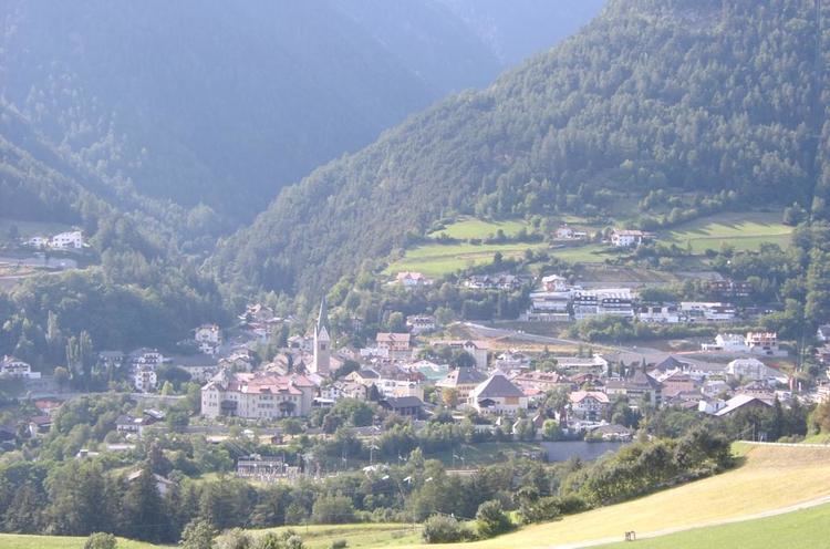 Mühlbach, South Tyrol httpsuploadwikimediaorgwikipediacommons33
